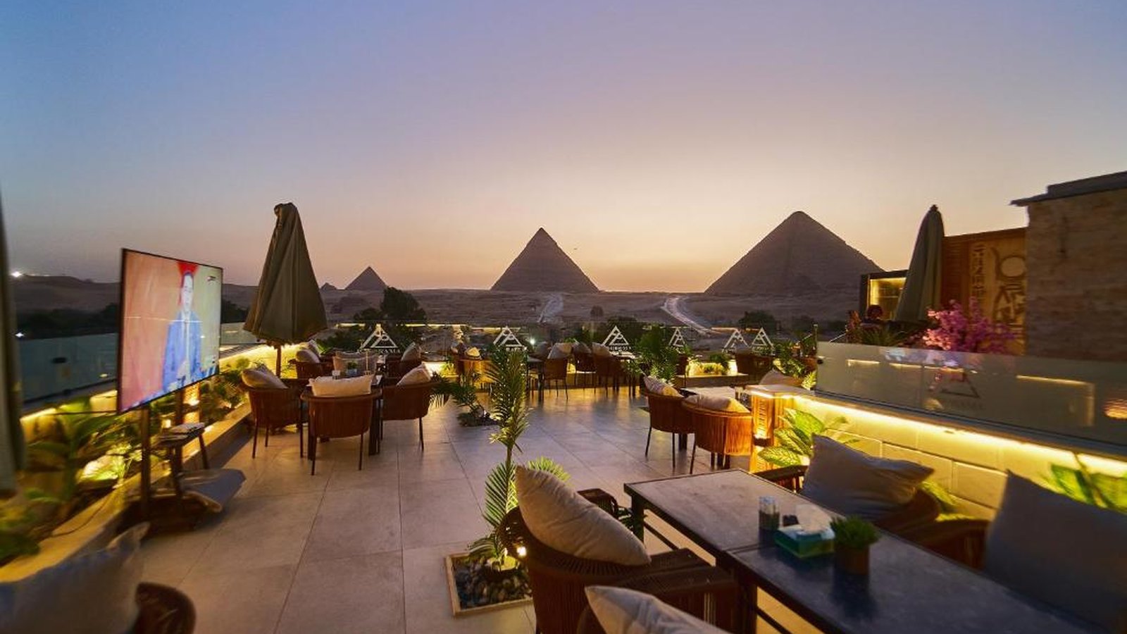 Panorama Pyramid Hotel