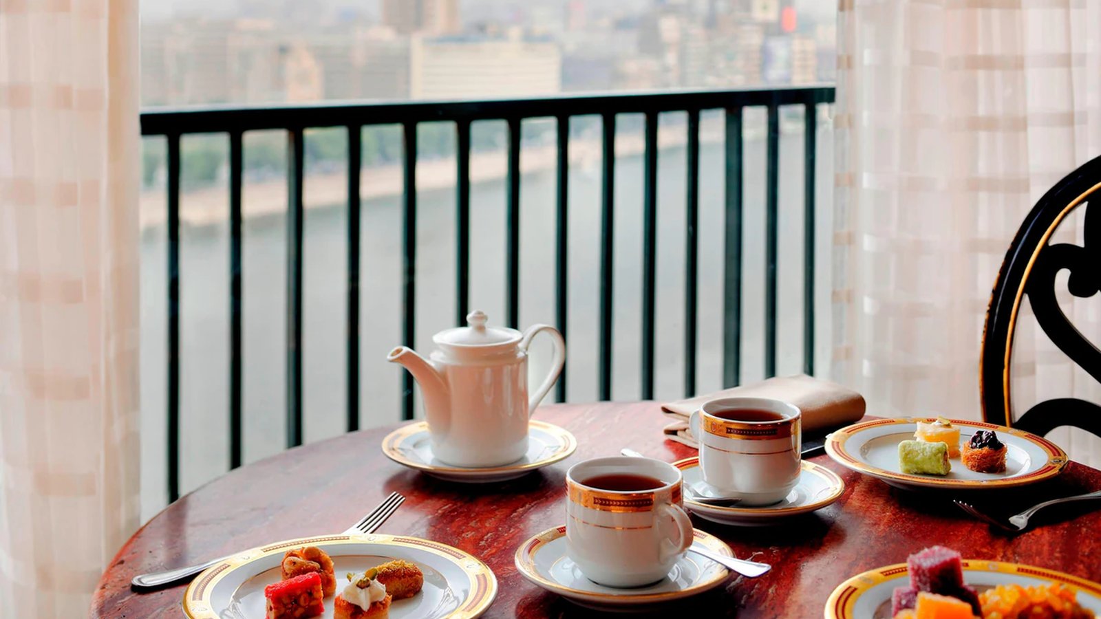 Cairo Marriott Hotel & Omar Khayyam